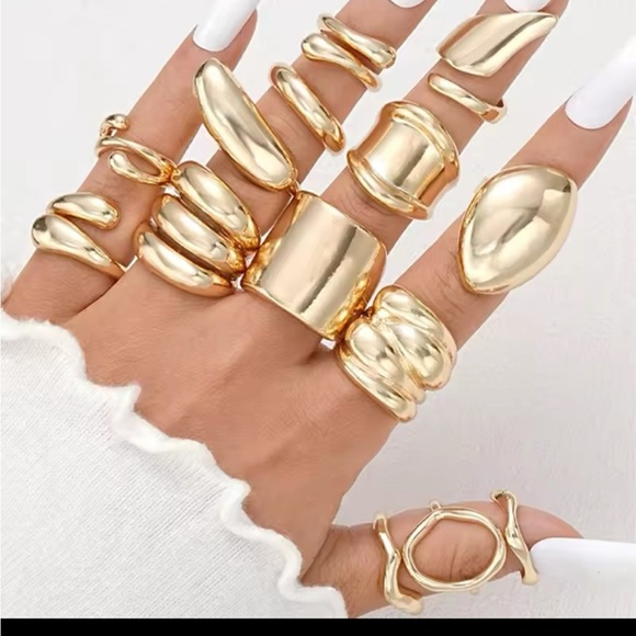 Gold Geometric Statement Rings Set
14 pc set - Picture 1 of 4